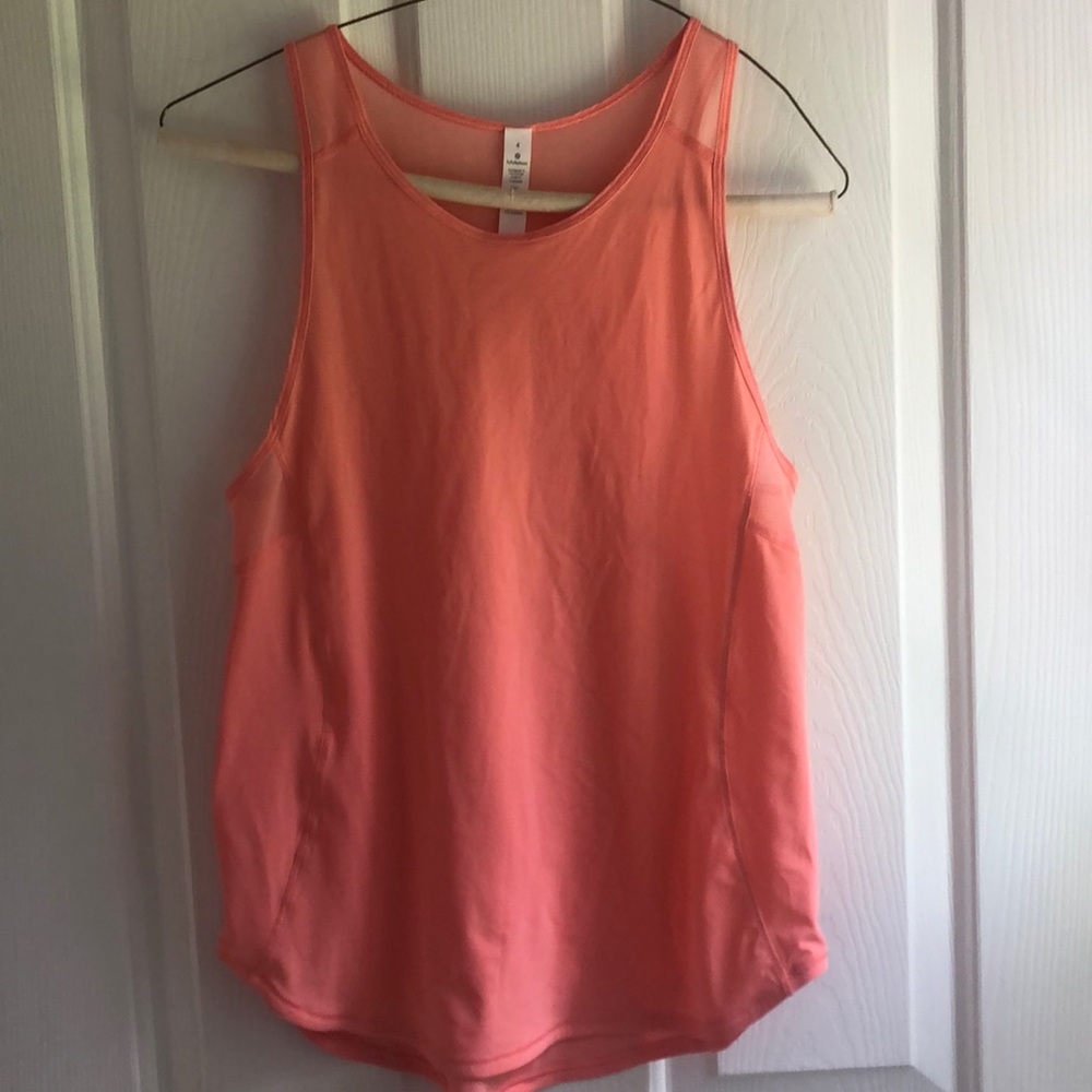 Lululemon tank